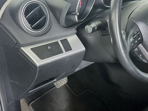 Used 2012 MAZDA MAZDA3 i Touring FWD image 16