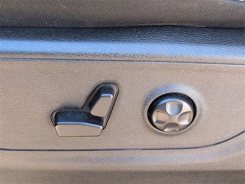 Used 2019 RAM 1500 Big Horn image 17