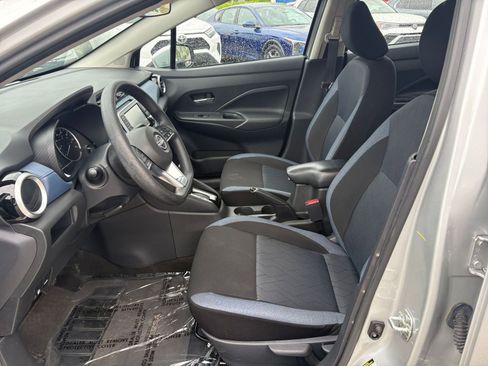 Used 2025 Nissan Versa SV image 24