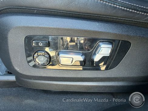 Used 2023 BMW X7 xDrive40i w/ Executive Package image 29