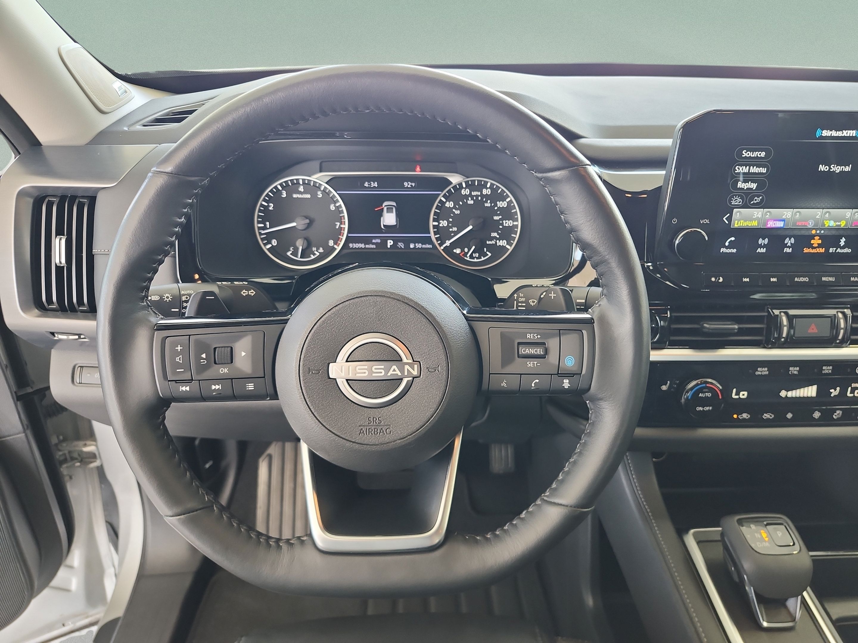 Used 2024 Nissan Pathfinder SL w/ SL Premium Package AWD/4WD image 10