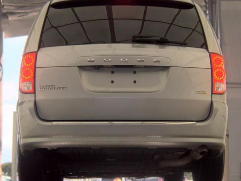 Used 2017 Dodge Grand Caravan SE w/ Power Window Group FWD image 6