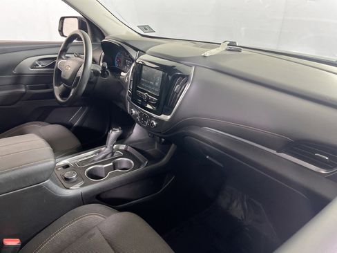 Used 2019 Chevrolet Traverse LS w/ LPO, Roadside Safety Package AWD/4WD image 27