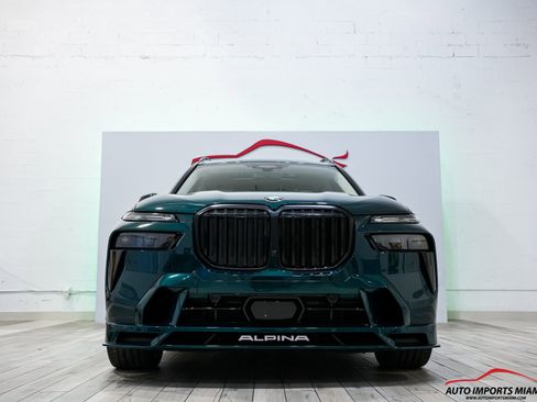 Used 2025 BMW ALPINA XB7 image 32