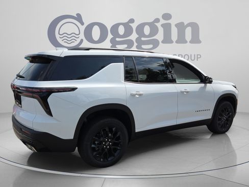 New 2026 Chevrolet Traverse LT w/ Midnight/Sport Edition FWD image 5
