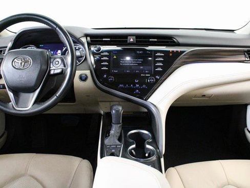 Certified 2020 Toyota Camry XLE image 21
