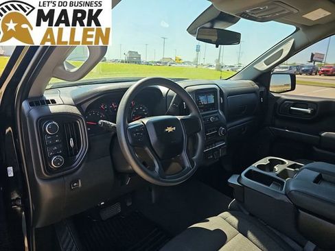 Used 2024 Chevrolet Silverado 1500 Custom image 10