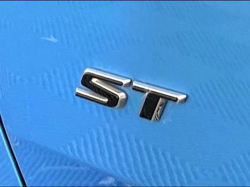 Used 2025 Buick Envista Sport Touring w/ Convenience I Package FWD image 22