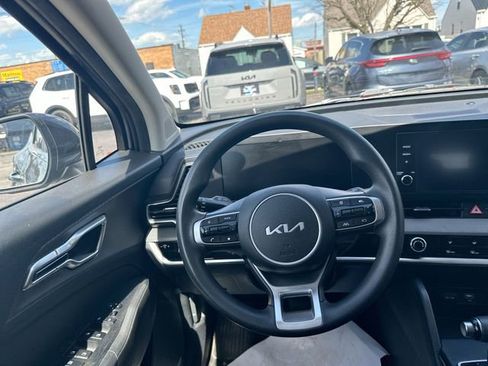 Certified 2023 Kia Sportage LX image 13
