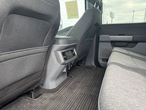 Used 2024 Ford F350 XLT w/ Camper Package image 16