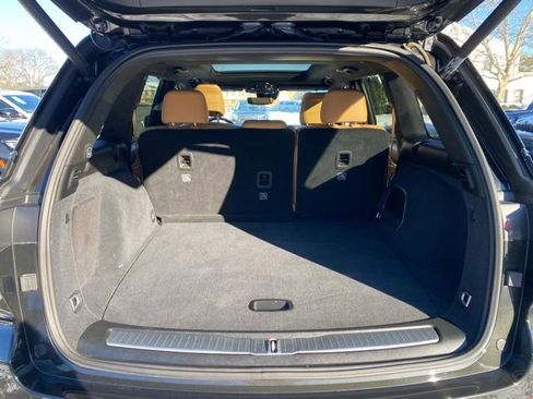 Used 2023 Jeep Grand Cherokee Summit image 10