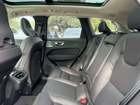 New 2026 Volvo XC60 B5 Ultra w/ Climate Package image 16