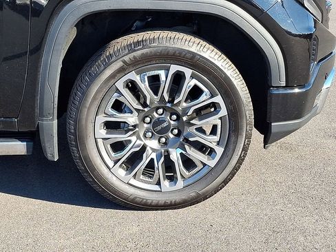 Used 2023 GMC Sierra 1500 Denali Ultimate image 8