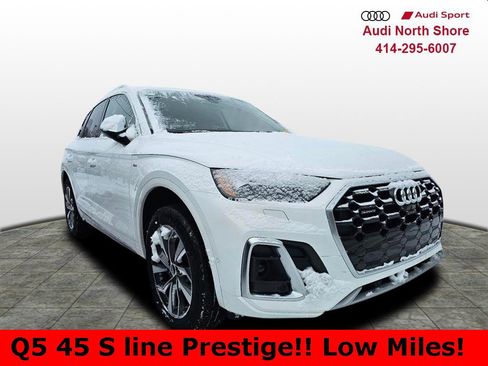 Used 2023 Audi Q5 2.0T Prestige w/ Prestige Package image 4