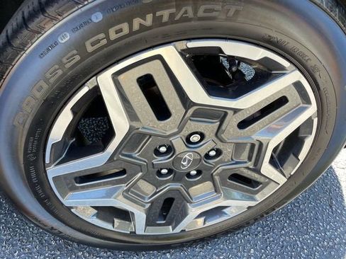 Used 2023 Hyundai Santa Fe Limited image 23