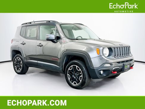 Used 2017 Jeep Renegade Trailhawk w/ Popular Equipment Group image 1