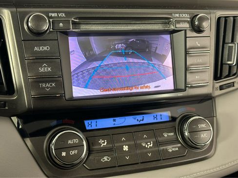 Used 2013 Toyota RAV4 XLE image 16