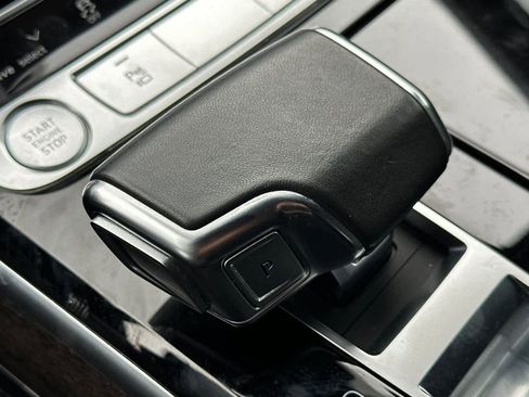 Used 2020 Audi A8 L 4.0T w/ Executive Package image 18