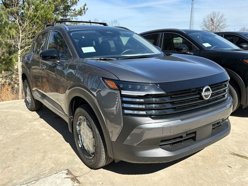 New 2026 Nissan Kicks SV w/ Cold Weather Package FWD image 3