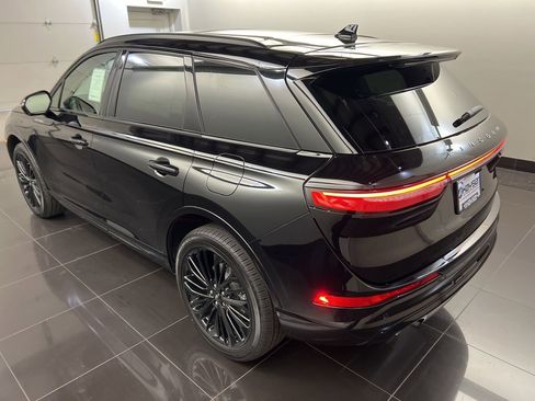 Used 2025 Lincoln Corsair Reserve w/ Jet Appearance Package image 4