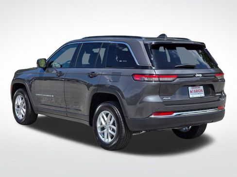 Used 2025 Jeep Grand Cherokee Laredo X AWD/4WD image 16