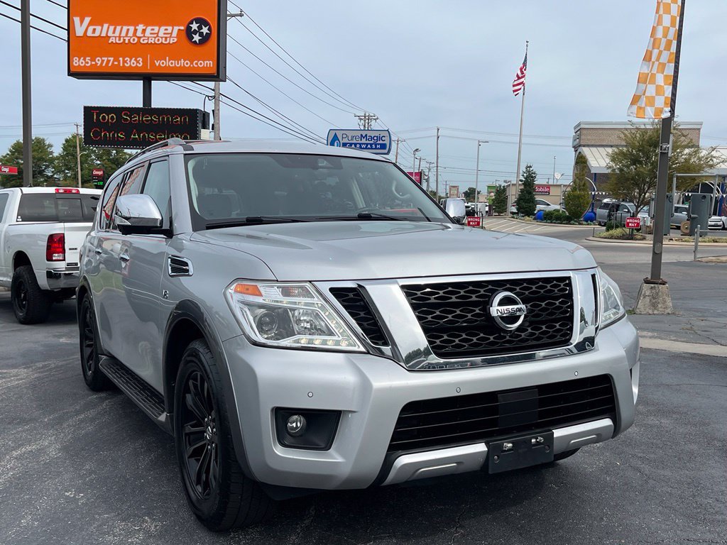 Used 2018 Nissan Armada Platinum w/ Interior Lighting Package AWD/4WD image 2