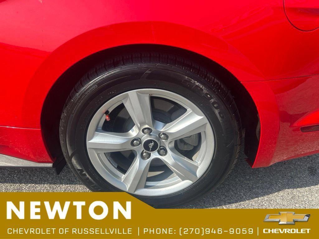 Used 2016 Ford Mustang Coupe RWD image 35