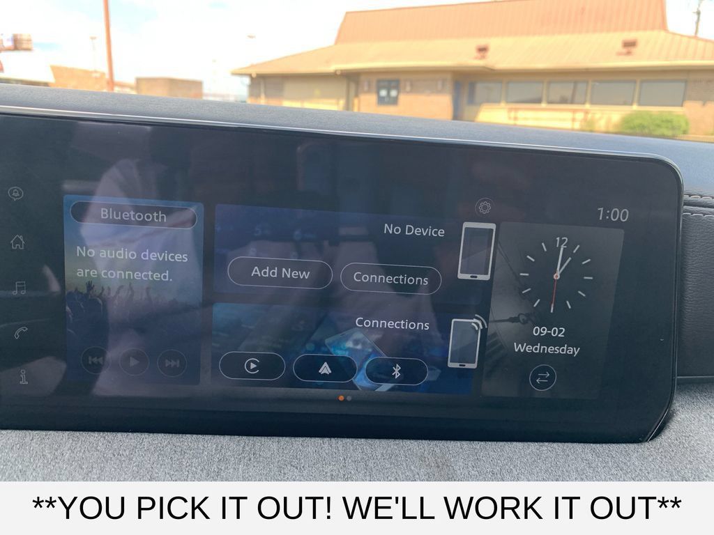 Used 2025 Nissan Kicks SV FWD image 18