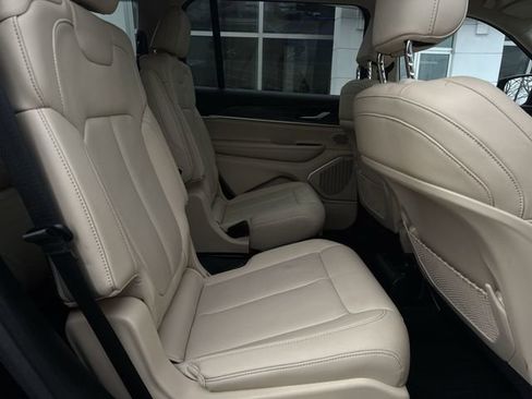 Used 2021 Jeep Grand Cherokee L Limited image 28