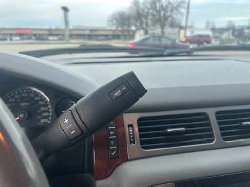 Used 2012 GMC Yukon SLT w/ SLT-2 Equipment Package image 23