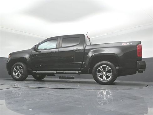 Used 2017 Chevrolet Colorado Z71 image 41