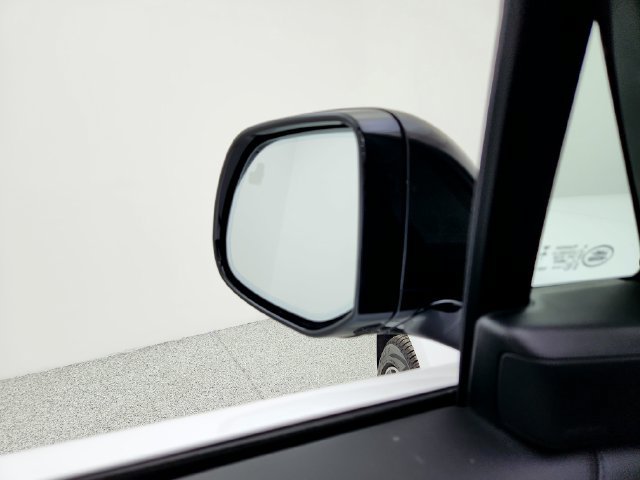 New 2026 Land Rover Range Rover SV AWD/4WD image 19