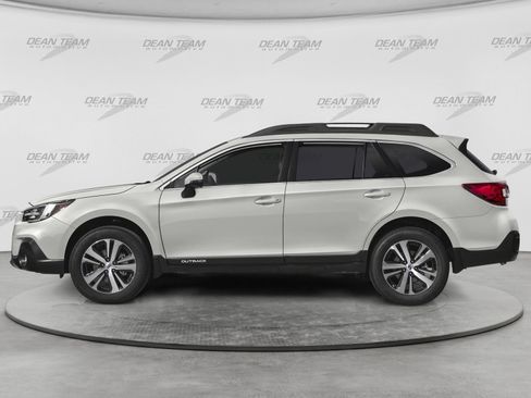 Used 2018 Subaru Outback 3.6R Limited AWD/4WD image 3