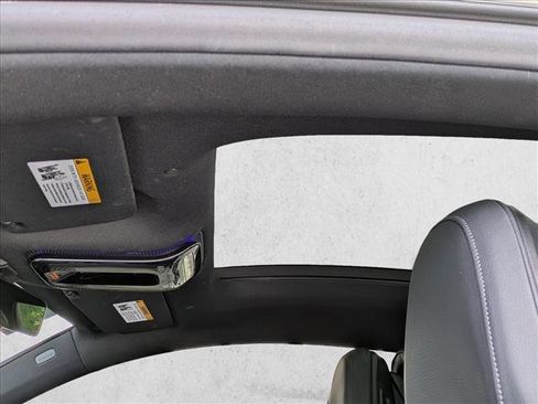 Used 2024 Mercedes-Benz CLE 300 4MATIC Coupe image 17