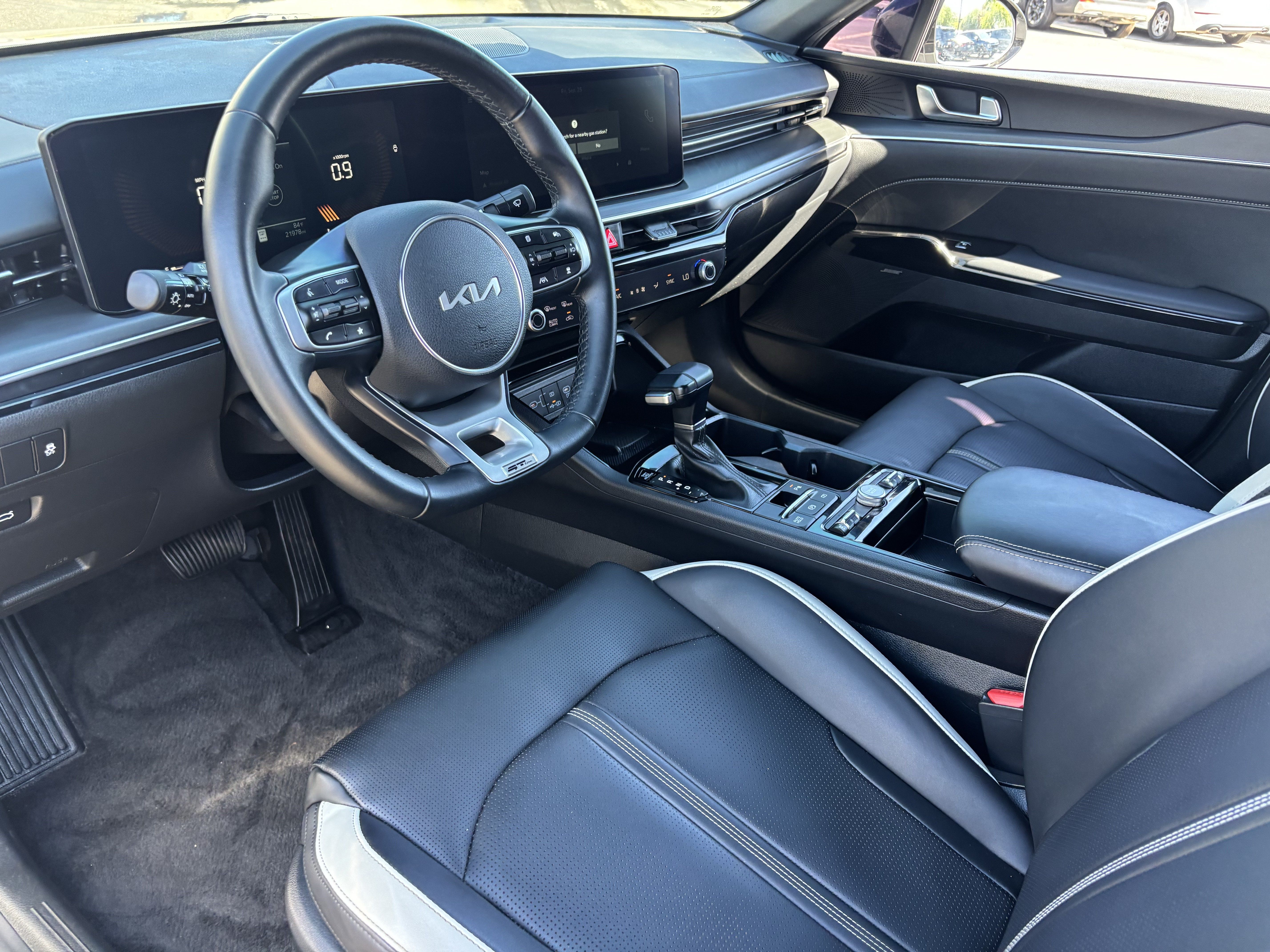 Certified 2025 Kia K5 GT-Line w/ GT-Line Premium Package FWD image 17