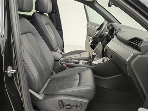 Used 2023 Audi Q3 2.0T Premium image 29