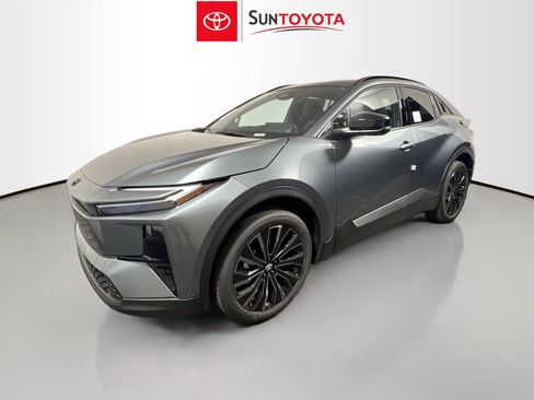 New 2026 Toyota C-HR AWD/4WD image 9