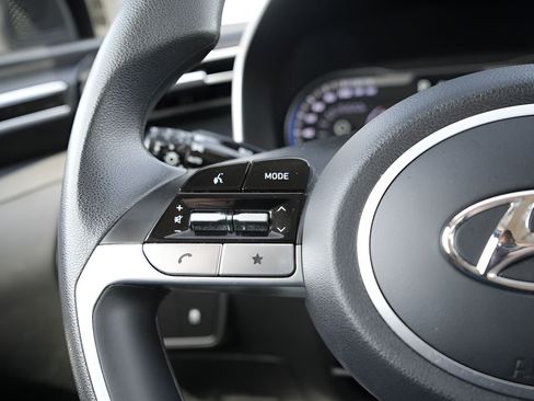 Certified 2023 Hyundai Tucson SE FWD image 24