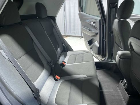 Used 2023 Chevrolet TrailBlazer LT w/ Convenience Package FWD image 13