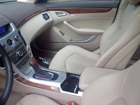 Used 2011 Cadillac CTS Luxury AWD/4WD image 16