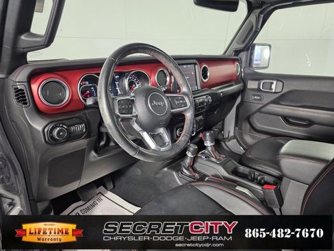 Used 2022 Jeep Wrangler Unlimited Rubicon w/ Dual Top Group image 10