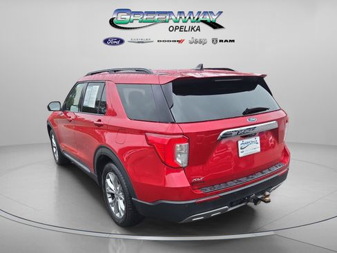Used 2023 Ford Explorer XLT w/ Equipment Group 202A image 5