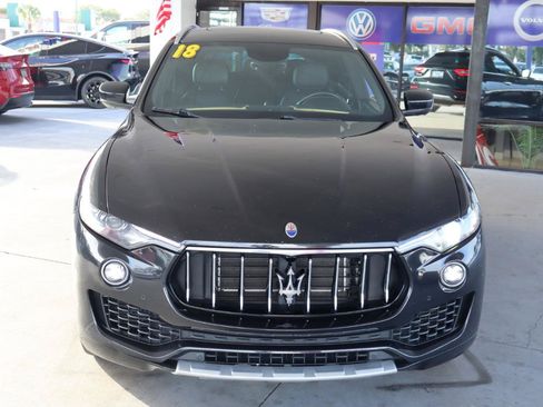 Used 2018 Maserati Levante GranLusso AWD/4WD image 10