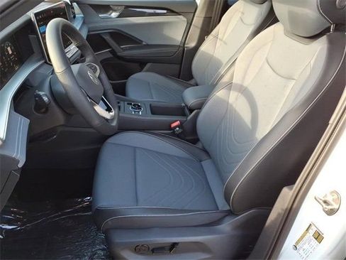 New 2026 Volkswagen Tiguan SE R-Line image 10