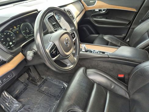 Used 2017 Volvo XC90 T8 Inscription w/ Vision Package image 10