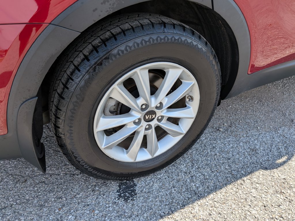 Used 2020 Kia Sorento LX FWD image 7