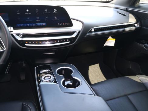 Certified 2024 Cadillac Lyriq Luxury RWD image 16