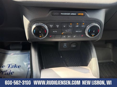 Used 2022 Ford Bronco Sport Outer Banks w/ Tech Package AWD/4WD image 17