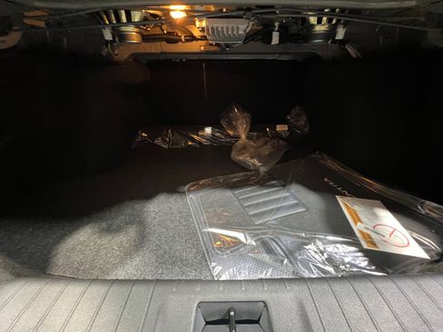 New 2025 Nissan Sentra SV w/ SV Premium Package image 34