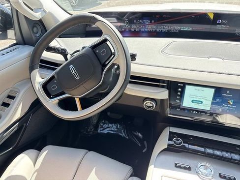 New 2026 Lincoln Navigator L Reserve AWD/4WD image 14